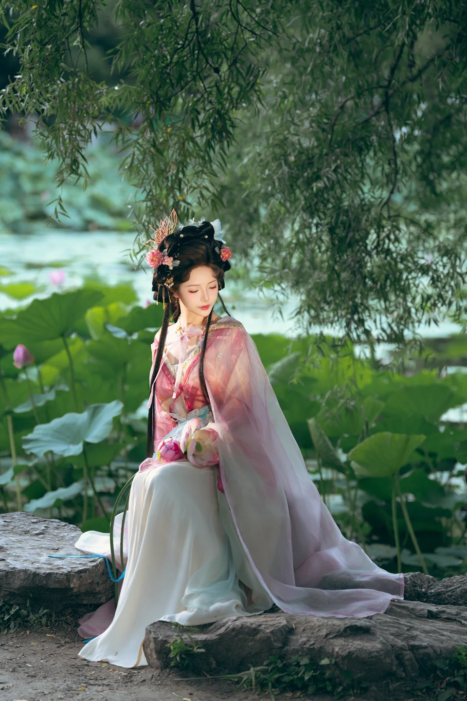 雯妹不讲道理 - 祝您中秋快乐owo [20P-156MB] tg@simisebaisi 【丝足阁】007.webp